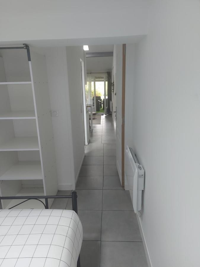 Grand Studio Entier Ecquevilly Экстерьер фото