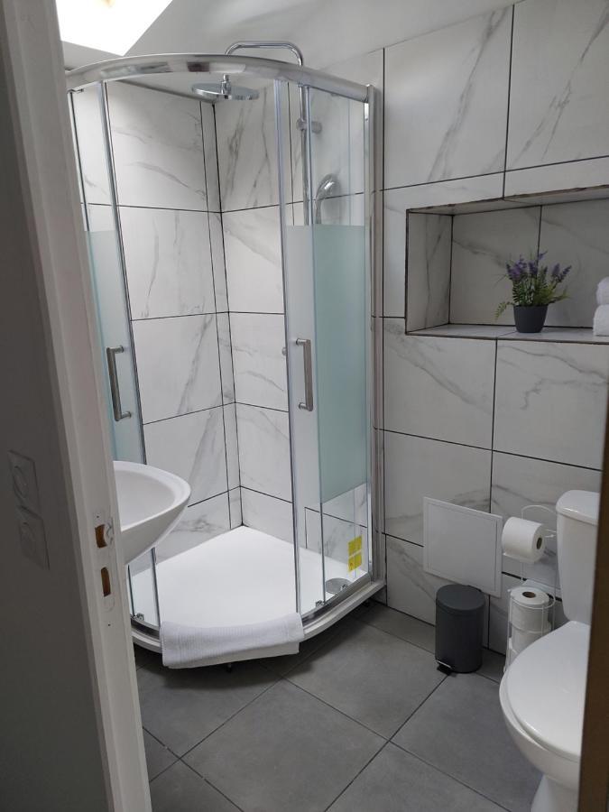 Grand Studio Entier Ecquevilly Экстерьер фото