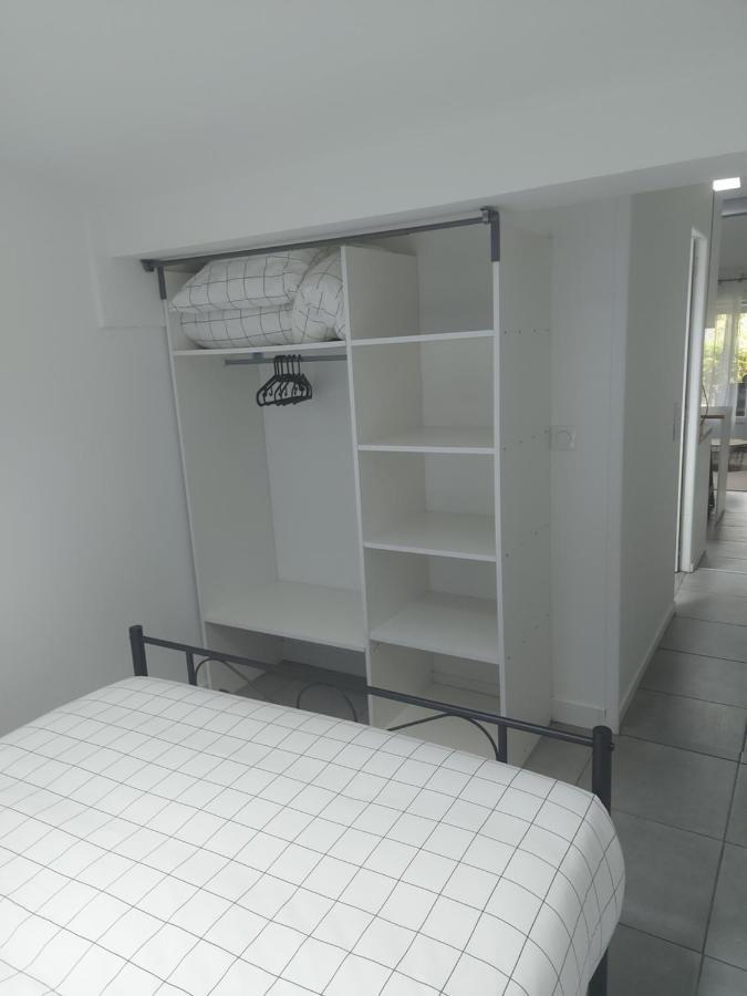 Grand Studio Entier Ecquevilly Экстерьер фото